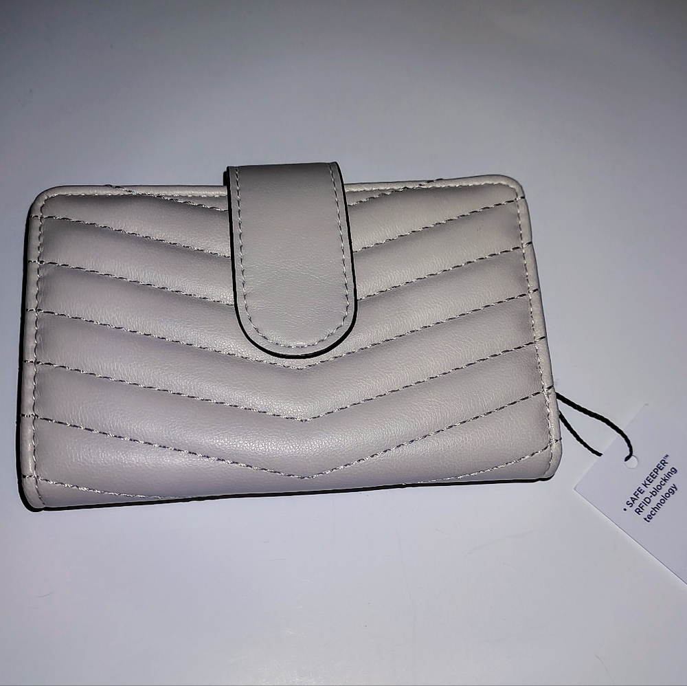 Woman's wallet NWT